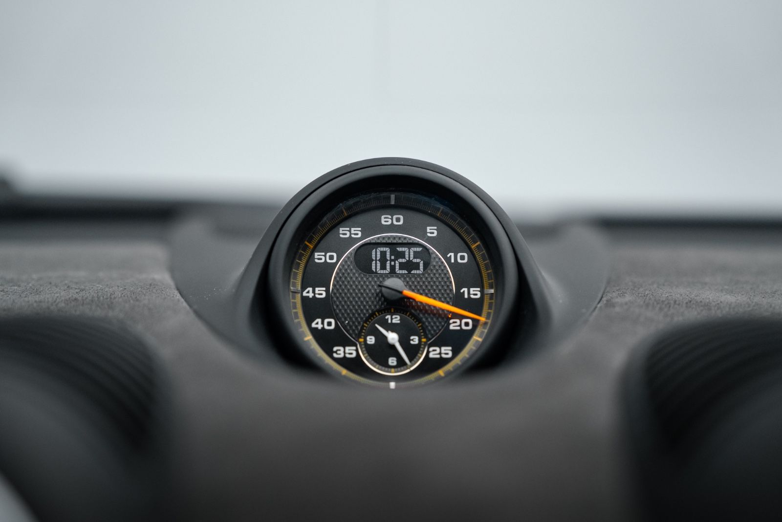 Fahrzeugabbildung Porsche 718 Cayman GT4 RS WEISSACH/PCCB/LIFT/CARBON