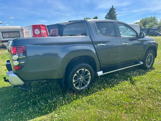 Mitsubishi L200 Plus Doppelkabine 4WD — Bild 3