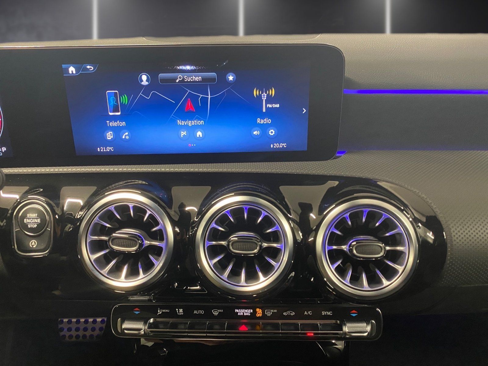 Fahrzeugabbildung Mercedes-Benz A 200 AMG Premium*Pano*Distro*Totwink*Multibeam*