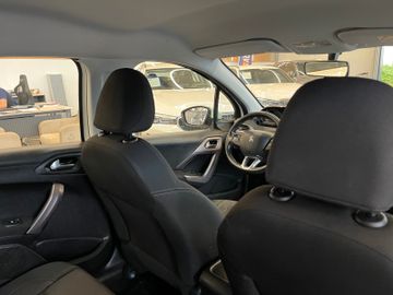 MYAUTOCENTER – Gebraucht- und Jahreswagen mit Werkstattservice in Pfaffenhofen Peugeot 2008 Active *Klima*PDC*Navi*