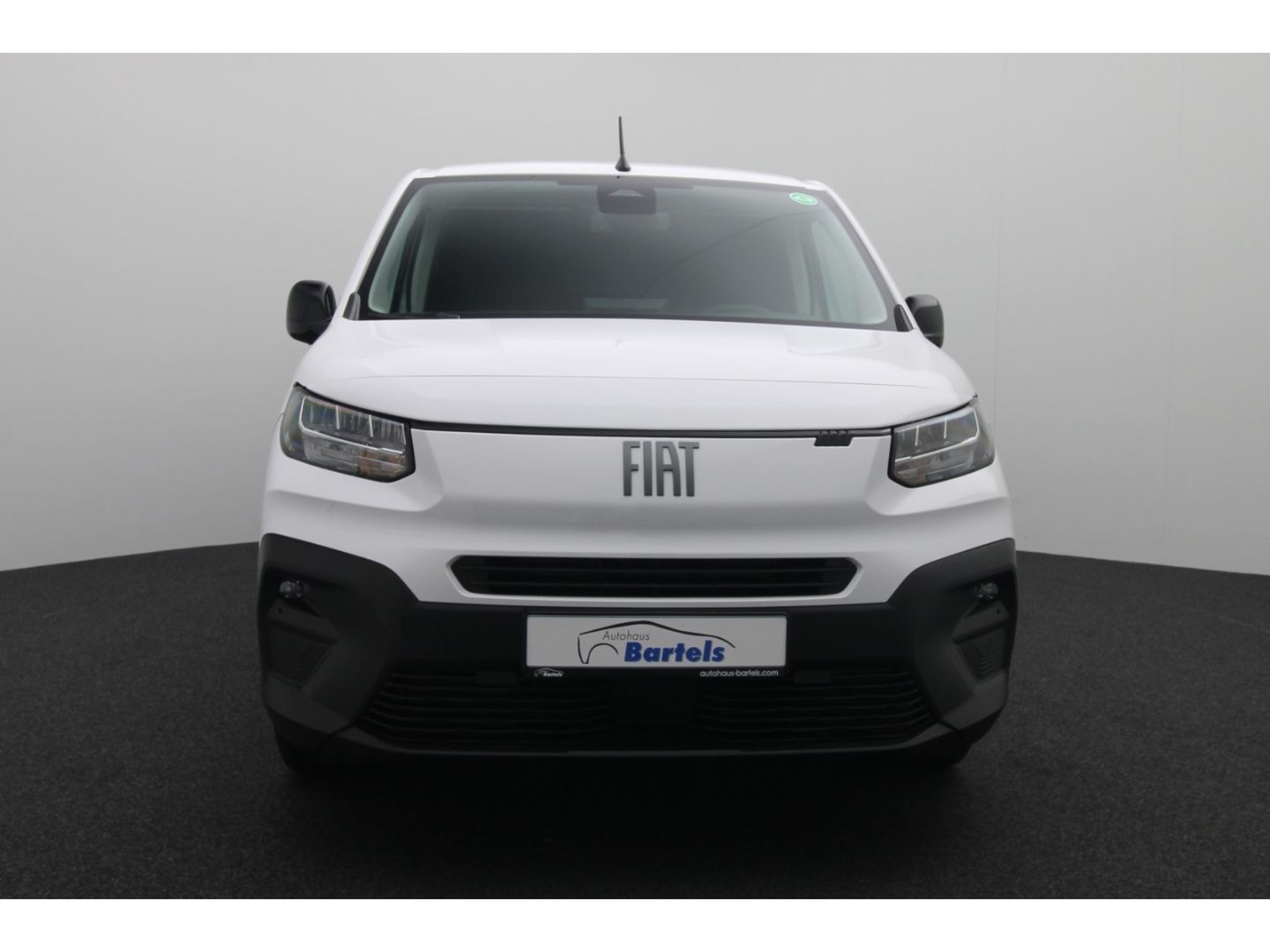 Fahrzeugabbildung Fiat  E- Doblò Kastenwagen XL 100 kW
