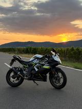 Kawasaki Ninja 125 - KAWASAKI NINJA 125