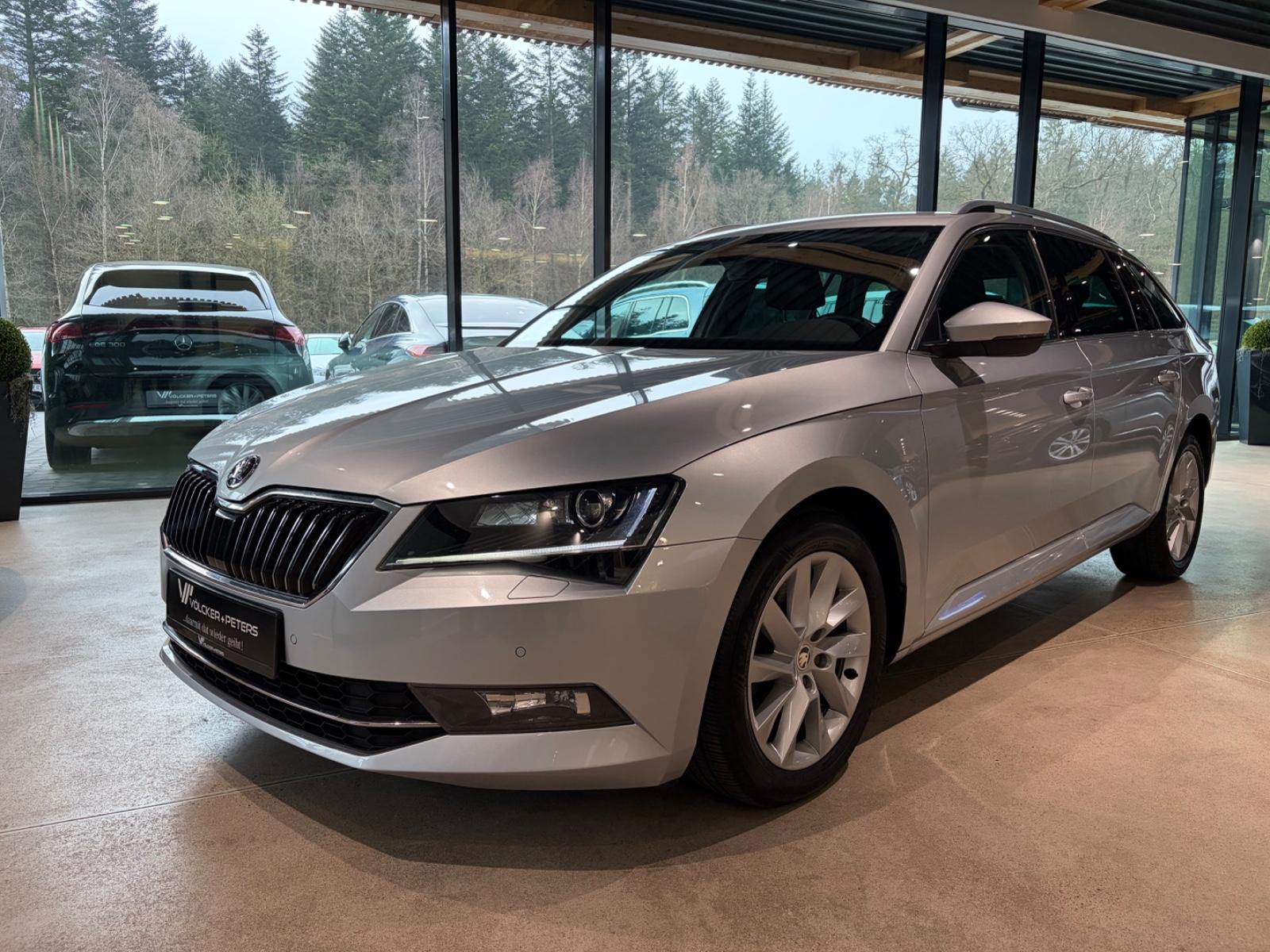 Skoda Superb Combi Style+AHK+SHZ+LEDER+STYLE+STANDH