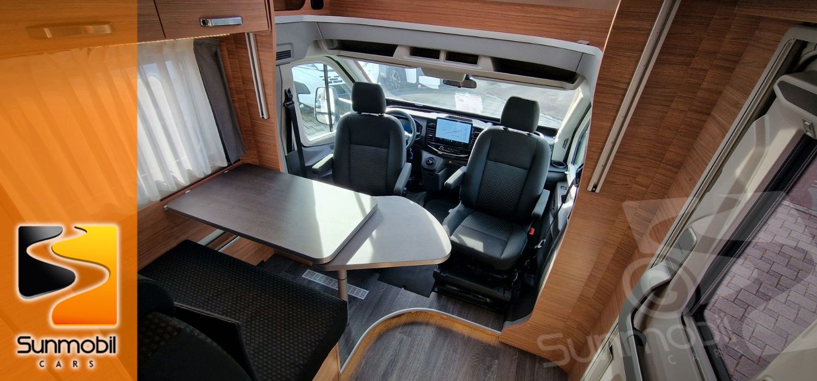 Fahrzeugabbildung Weinsberg CaraSuite 650 MEG Ford 165 PS Automatik Lithium