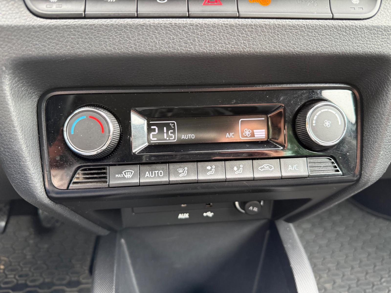 Skoda Fabia 1.2 Combi Joy Klima Navi 2xPDC Alu Tüv NEU