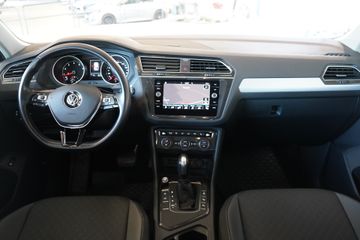 Volkswagen Tiguan - 11