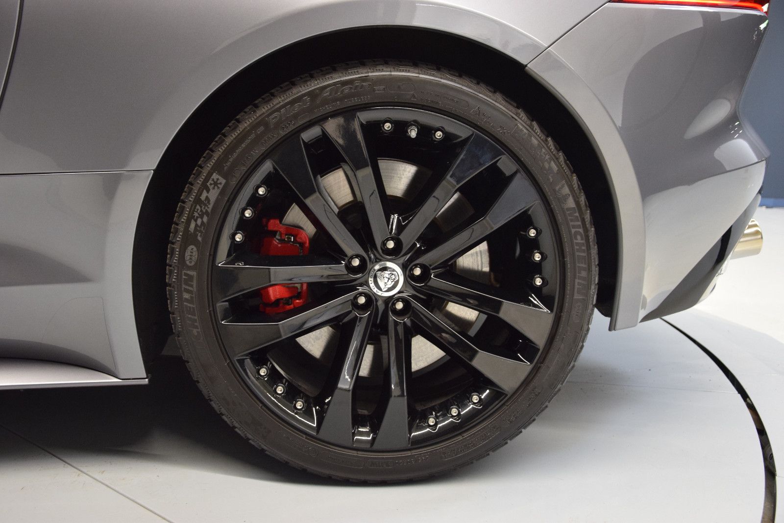 Fahrzeugabbildung Jaguar F-Type Cabrio R-Dynamic Memory Vollleder S-AGA