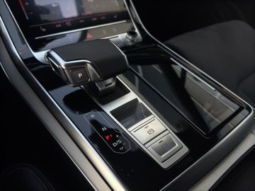 Audi Q7 - 11