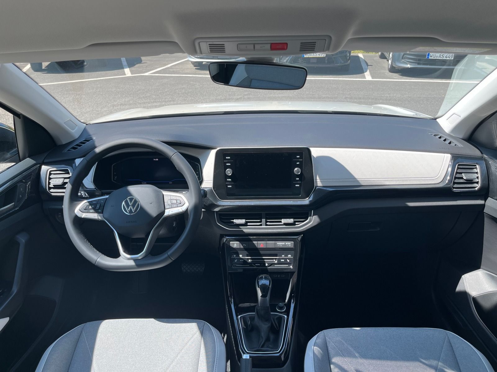Volkswagen T-Cross - Bild 8