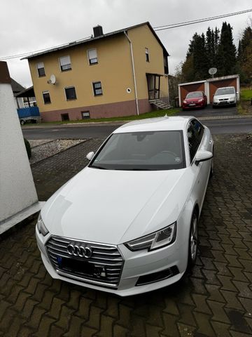 Audi A4 2.0 TDI QUATTRO -S-LINE-S-TRONIC