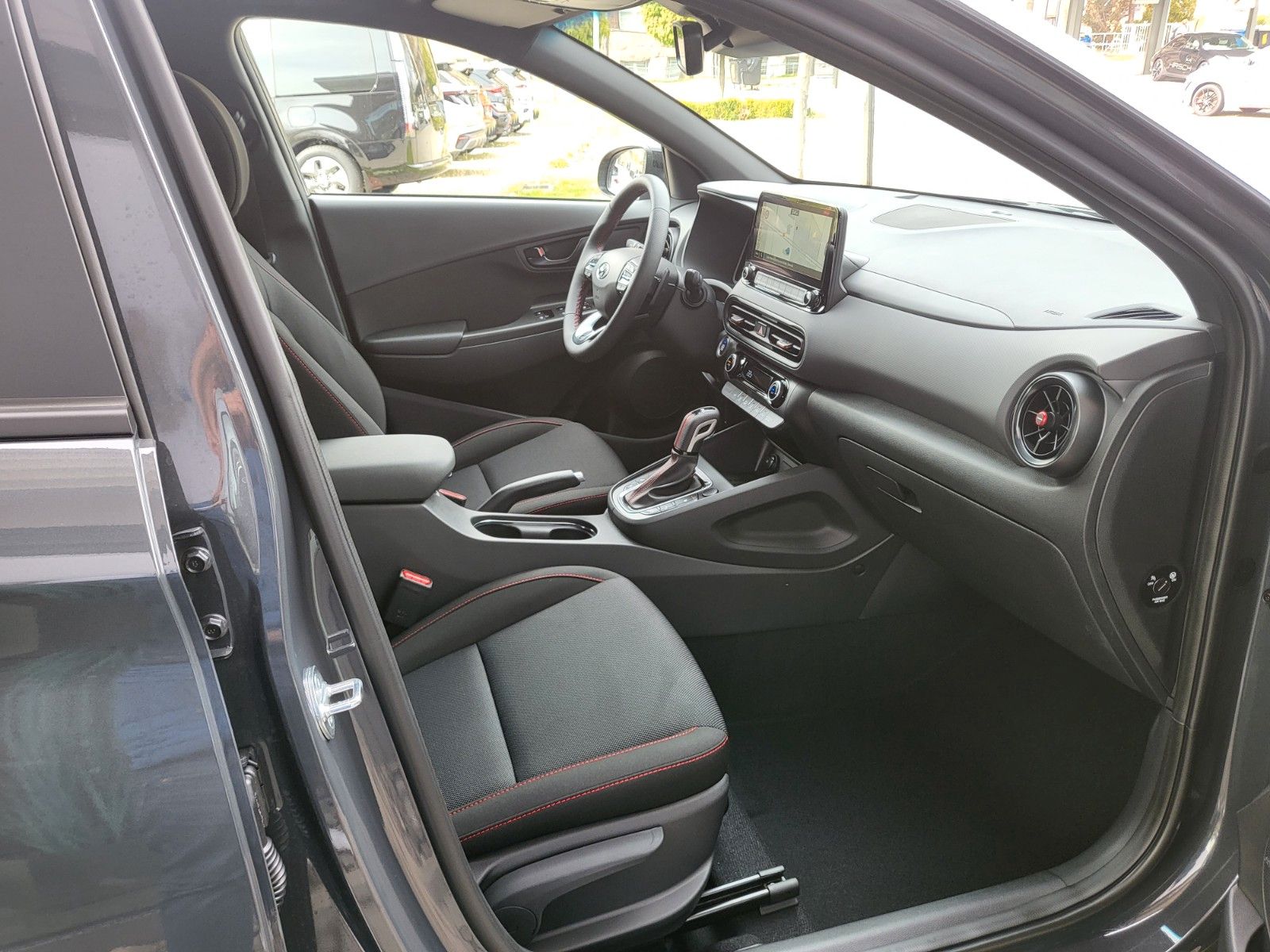 Fahrzeugabbildung Hyundai KONA FL 1.6 T-GDi DCT 2WD N-Line NAVI LED KRELL