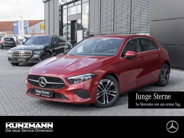 Mercedes-Benz A 220 4M Progressive MBUX Navi Kamera Leder Spur