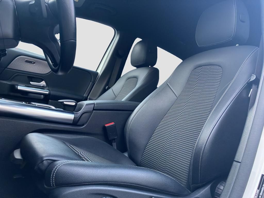 Fahrzeugabbildung Mercedes-Benz B 220 4M PROGRESSIVE*NIGHT*AHK*LED*NAVI*KAMERA