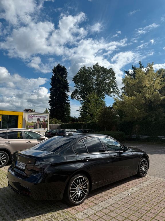 Image of BMW 318
