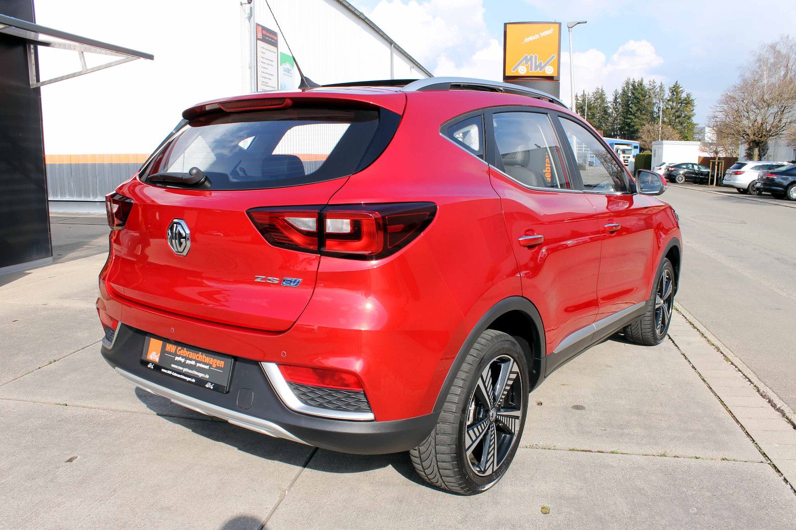 Fahrzeugabbildung MG ZS EV Luxury 5D ACC PANO NAV CarPlay BT SHZ KAM