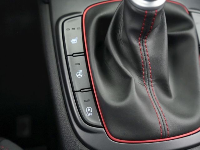 KONA T-GDi ADVANTAGE PLUS+AHK+NAVI+LED-SCHEINWER