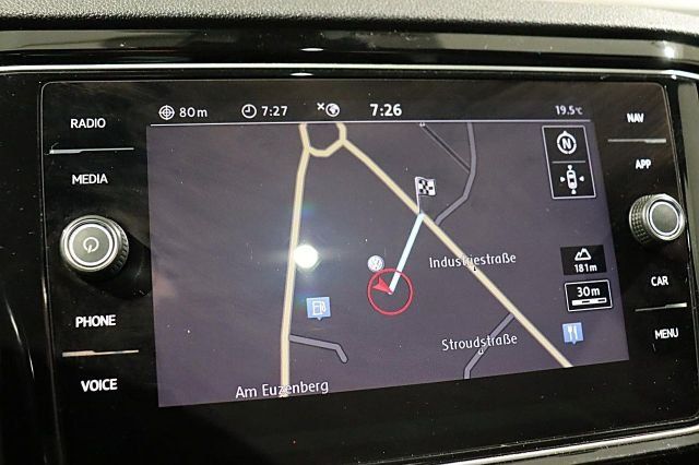 T-Roc R 2.0 TSI DSG 4M NAVI KAMERA PANORAMA ACC