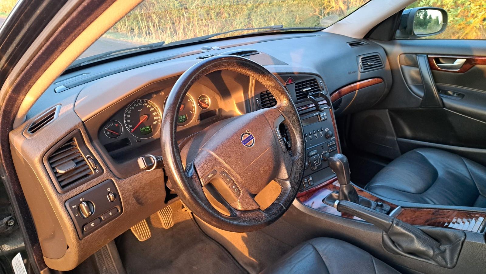 Volvo V70 2006 — photo 9