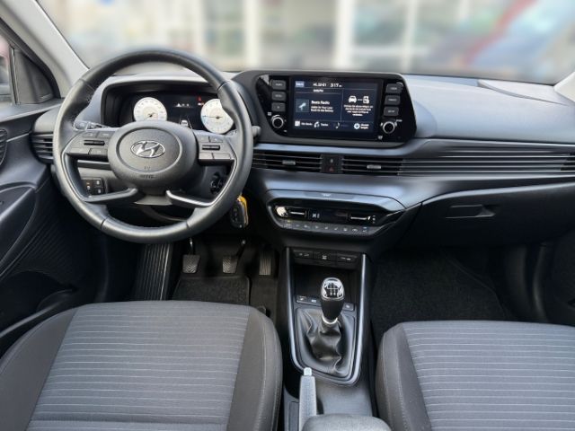 Fahrzeugabbildung Hyundai i20 Essential Komfort 1.0 T-GDI Carplay Kamera S