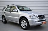 Mercedes-Benz ML 320+Automatik+2.Hand+Tempomat+Xenon - Mercedes-Benz ML 320 mit Benzin-Antrieb