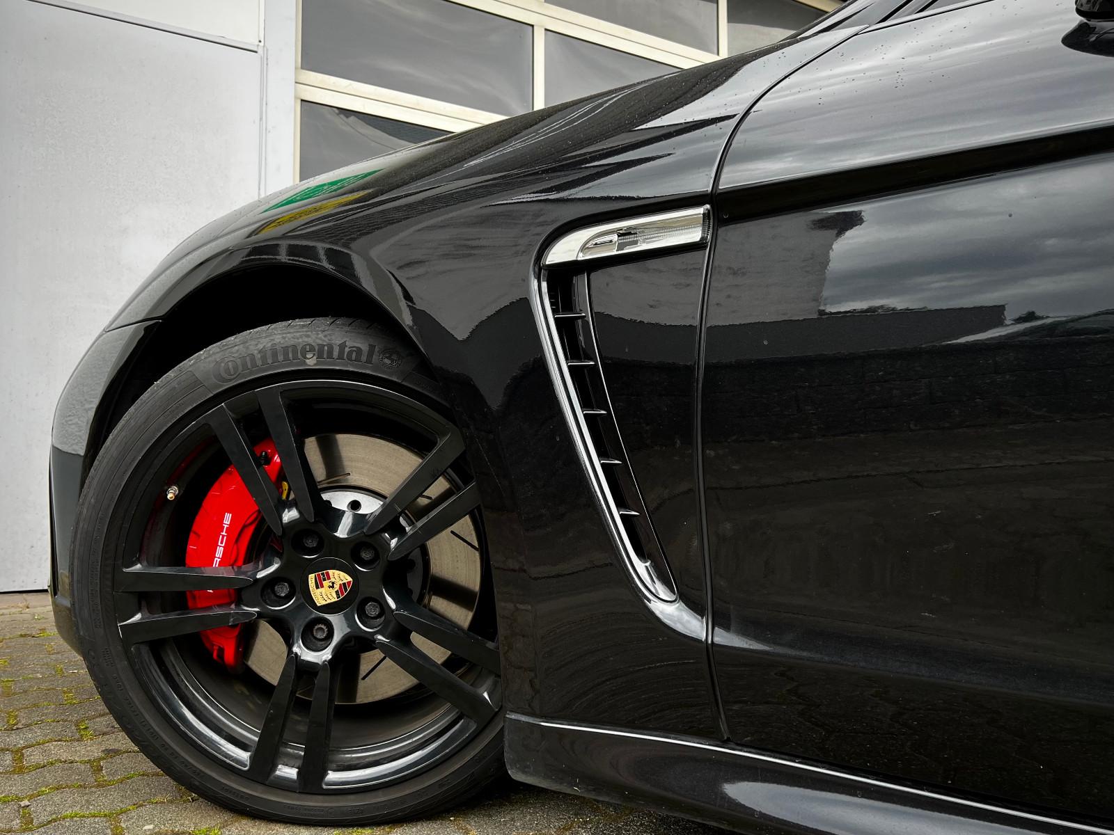 Porsche Panamera Turbo *PDLS/BOSE/XENON*
