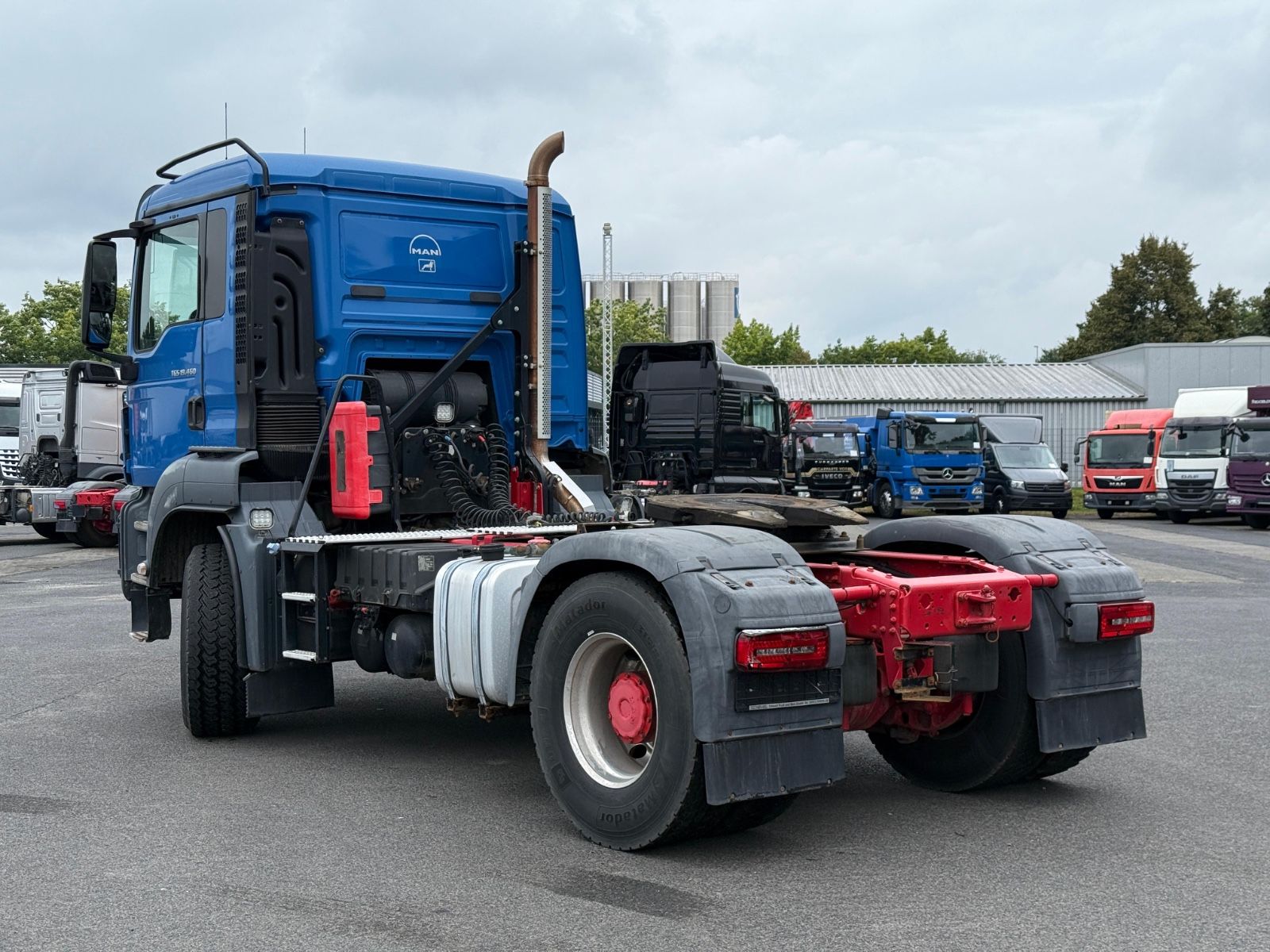 Fahrzeugabbildung MAN TGS 18.460 4x4H BLS SZM mit Hydrauliksystem