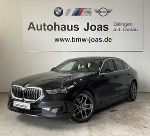 BMW Leasingangebot: BMW 530e |Glasdach |Komfortsitze |Bowers & Wilkins