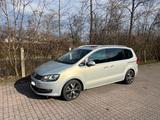 Volkswagen Sharan 2.0 TDI 125kW Tech Highline Vollausstatt.