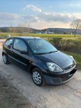 Ford Fiesta MK6 Facelift 1,3 - Ford Fiesta aus 2006: 1.6