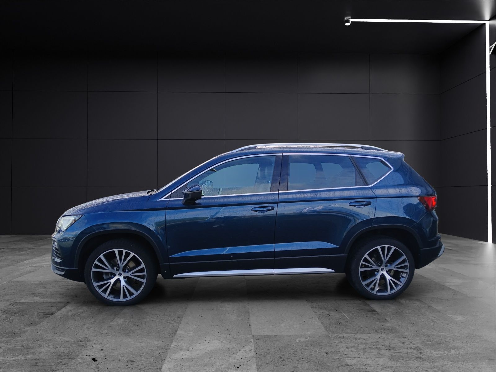 Fahrzeugabbildung SEAT Ateca TSI Xperience DSG LED AID ACC RFK SH