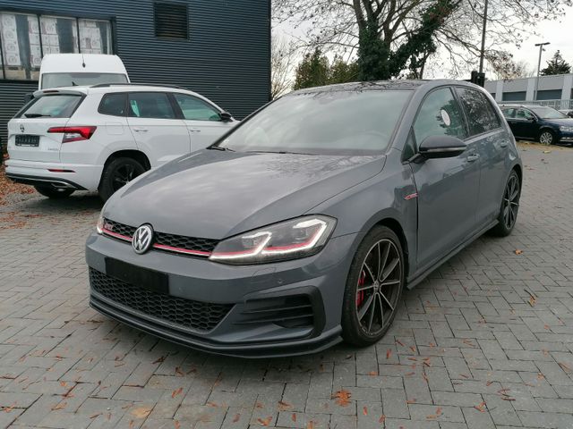 Volkswagen Golf VII Lim. GTI 2.0 TSI /VIRTUAL/PDC/SHZ