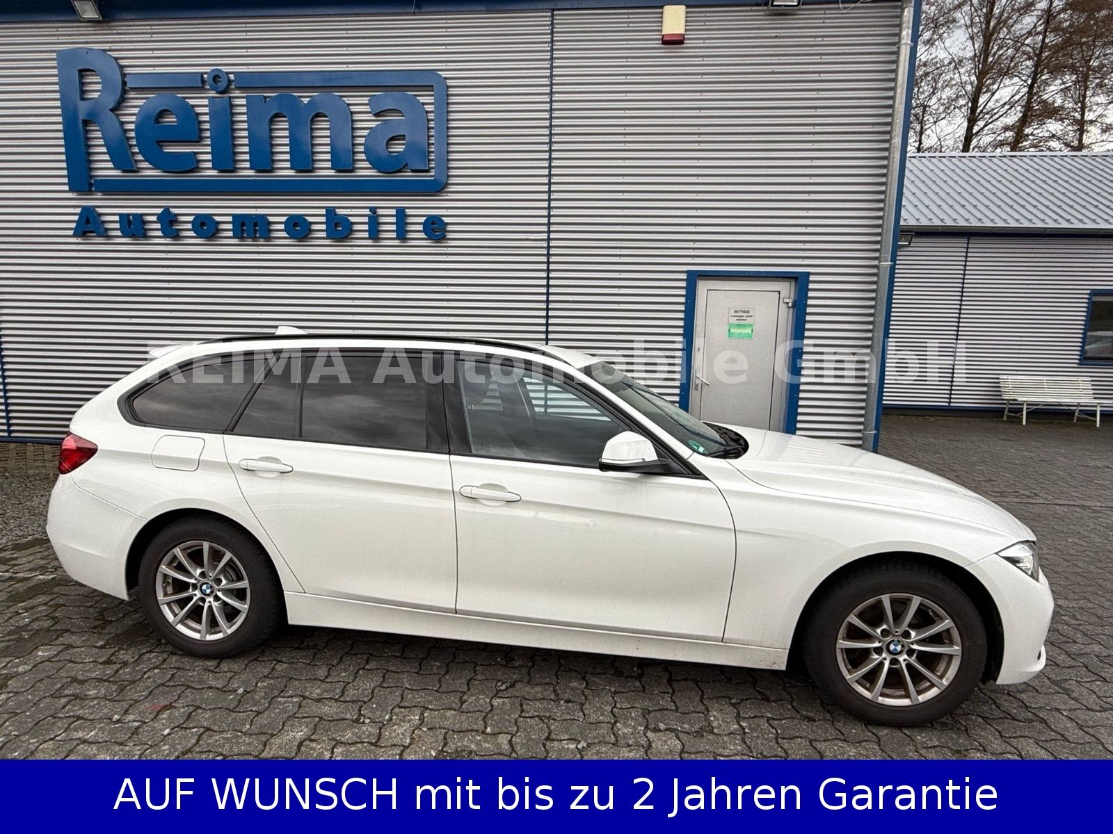Fahrzeugabbildung BMW 320i Touring M-Sport-Paket, LED