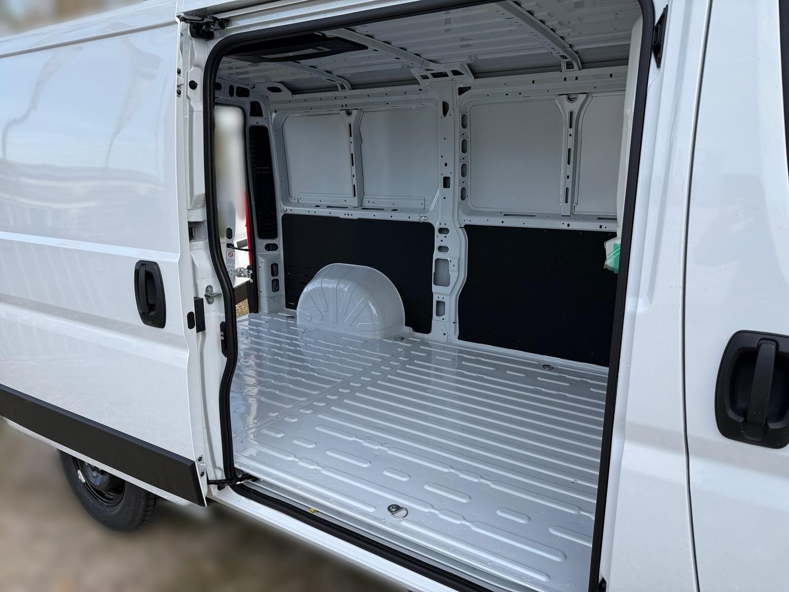 Fahrzeugabbildung Fiat Ducato L2H1 Kastenwagen 140 MT6