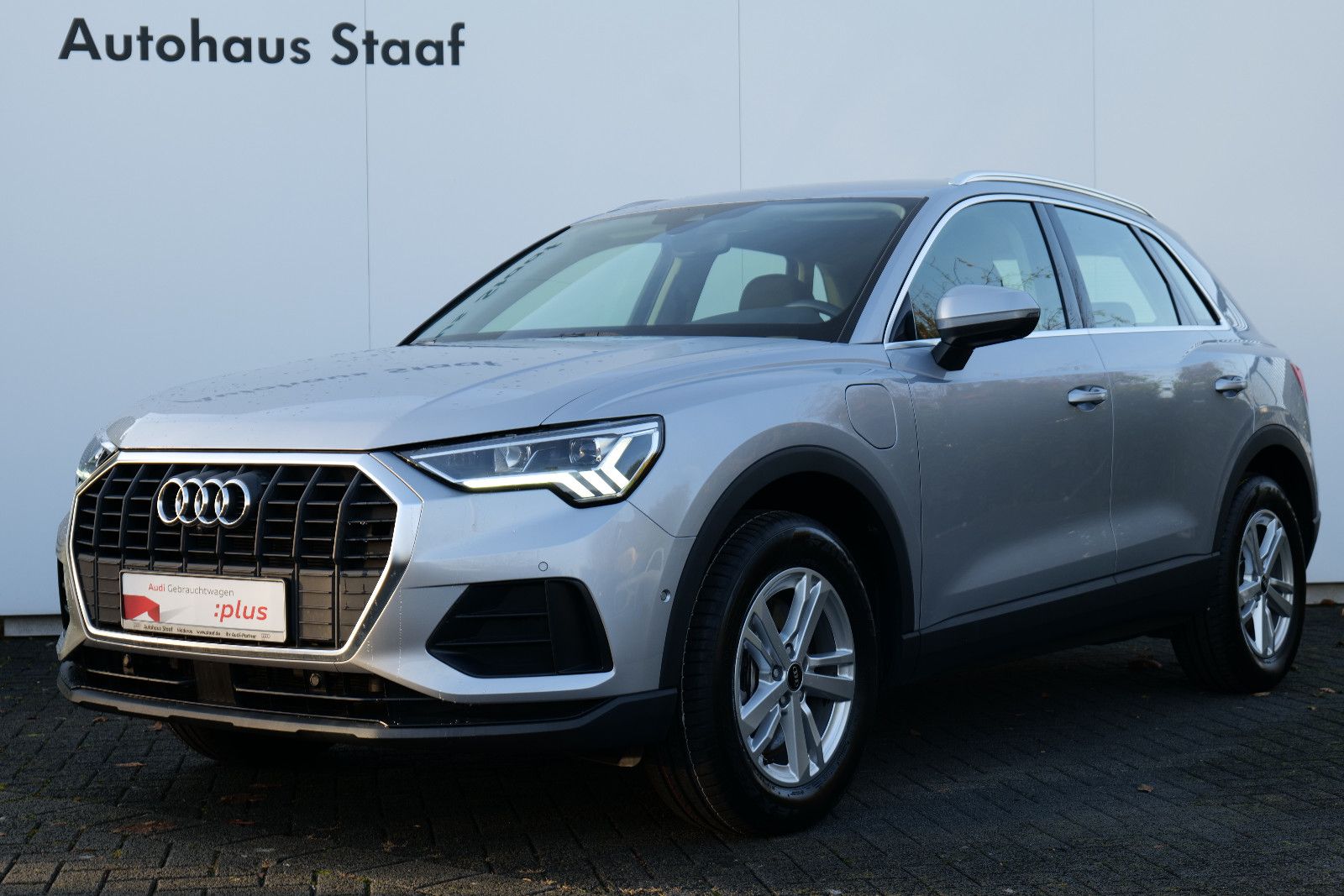 Audi Q3 TFSI e 45 TFSI e 180(245) kW(PS) S tronic foto 1