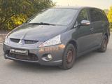 Mitsubishi Grandis 2.0 DI-D Intense+AHK*KlIMA+7 SITZER+TÜV - Mitsubishi Grandis mit Diesel-Antrieb