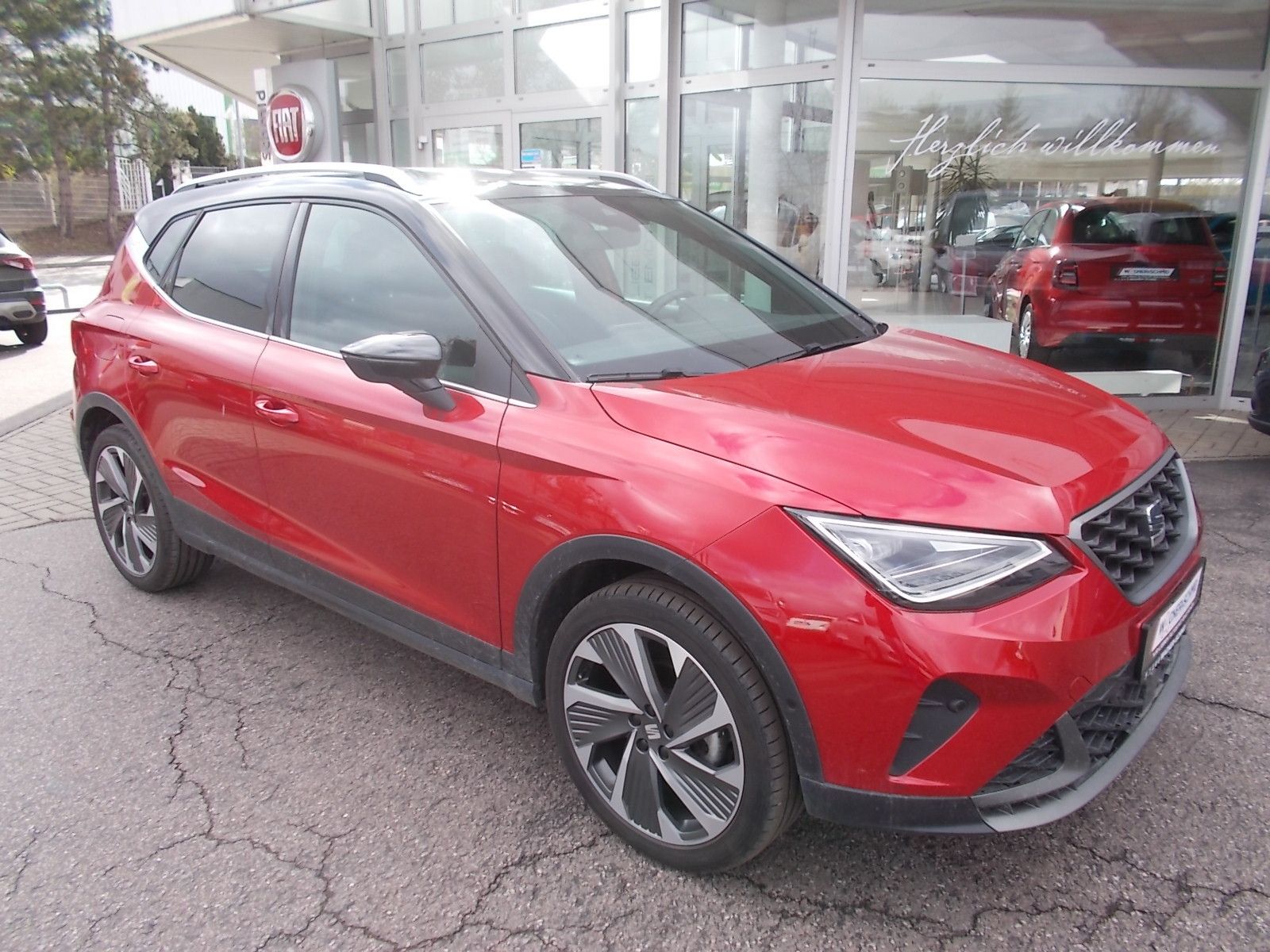 Fahrzeugabbildung SEAT Arona FR 1.0 TSI DSG + AC + wenig Kilometer