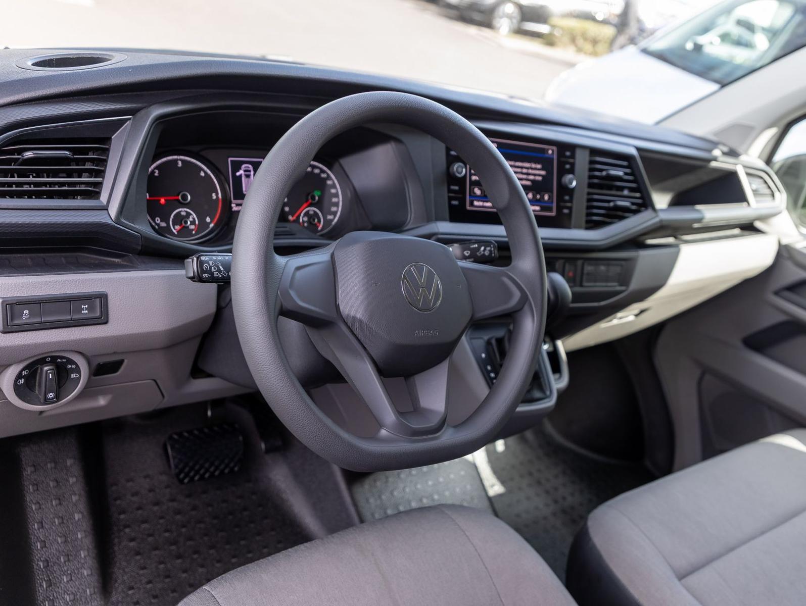 Volkswagen T6.1 Kasten 2.0 TDI DSG 4-Motion kurzer Radstand