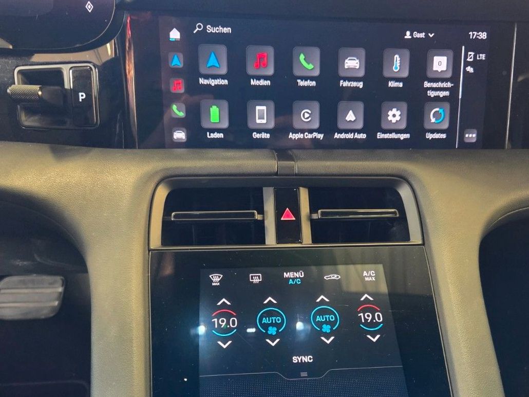 Fahrzeugabbildung Porsche Taycan Basis