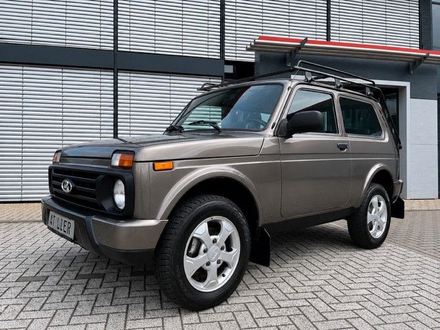 Image of Lada Niva