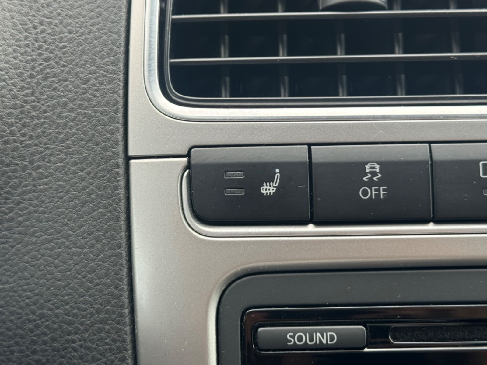 Fahrzeugabbildung Volkswagen Polo V Life /Klimaautom./Sitzhz./Tempom./PDC/Alu
