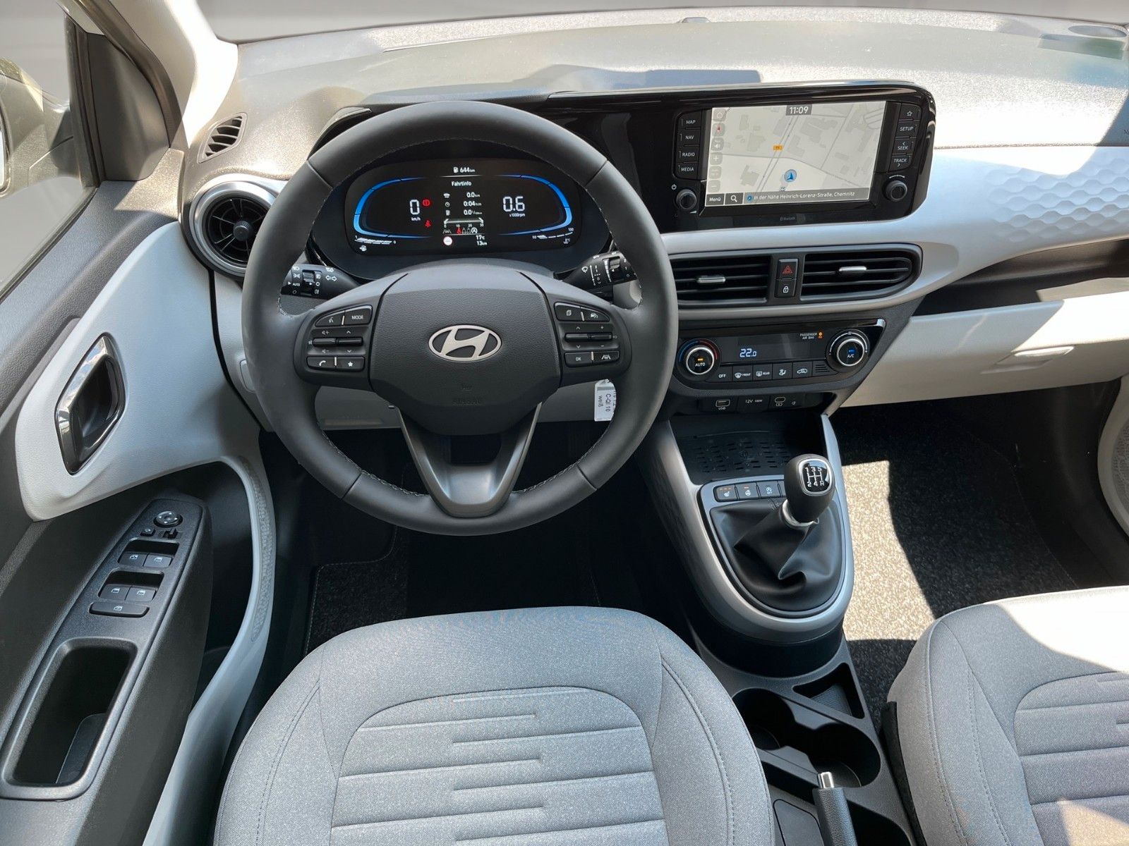 Fahrzeugabbildung Hyundai i10 Facelift 1.2 84PS PRIME NAVI Kamera