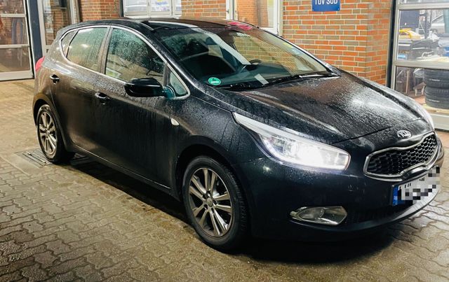 Kia cee'd / Ceed KLIMA NAVI KAMERA TÜV