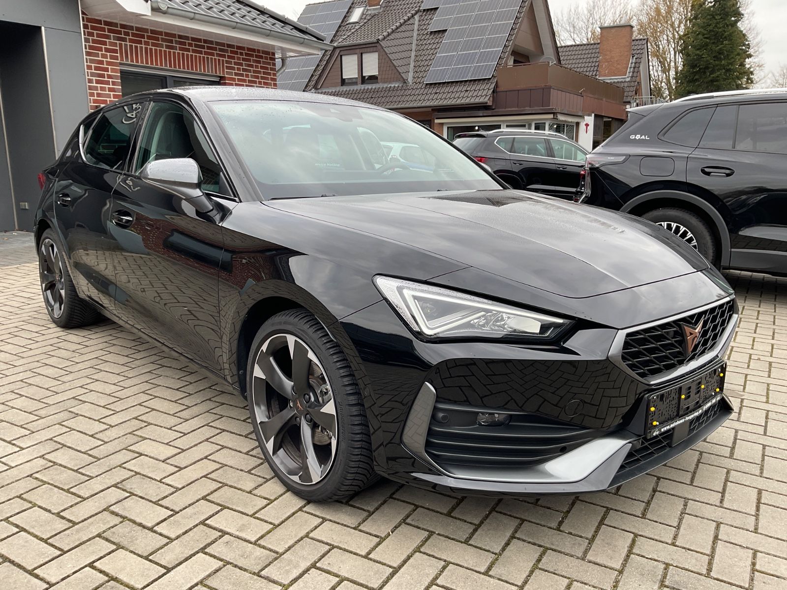 Fahrzeugabbildung CUPRA Leon 1.5 eTSI 110kW DSG,Kamera,Navi,LED,Carplay