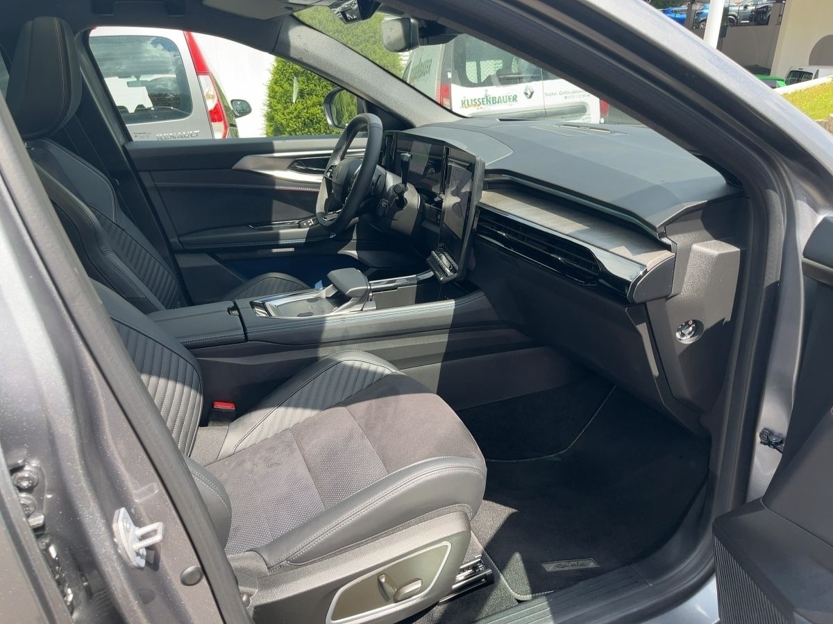 Fahrzeugabbildung Renault Rafale Esprit Alpine Full Hybrid 200 Panod. HUD