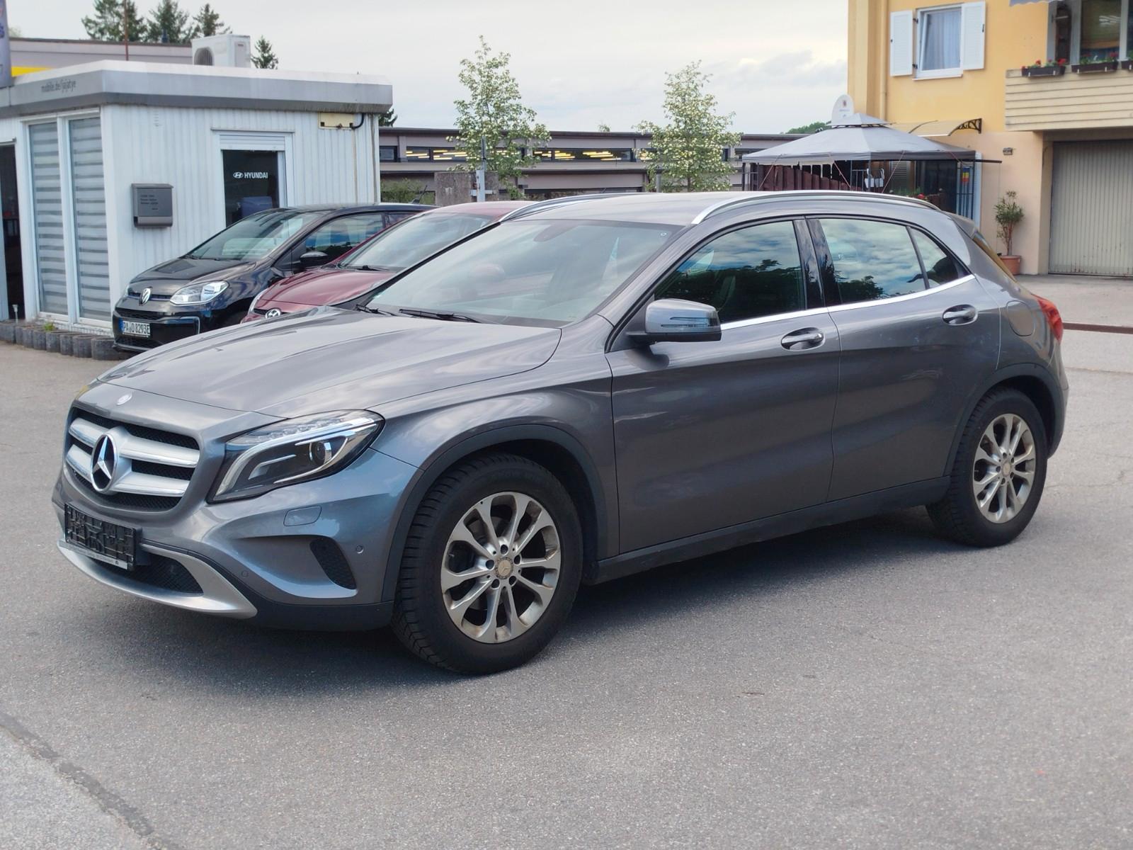 Mercedes-Benz GLA 200 GLA Navi Kamera Tüv 02/2028
