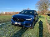 Volvo XC40 T4 R Design Geartronic R Design - blaue Volvo XC40