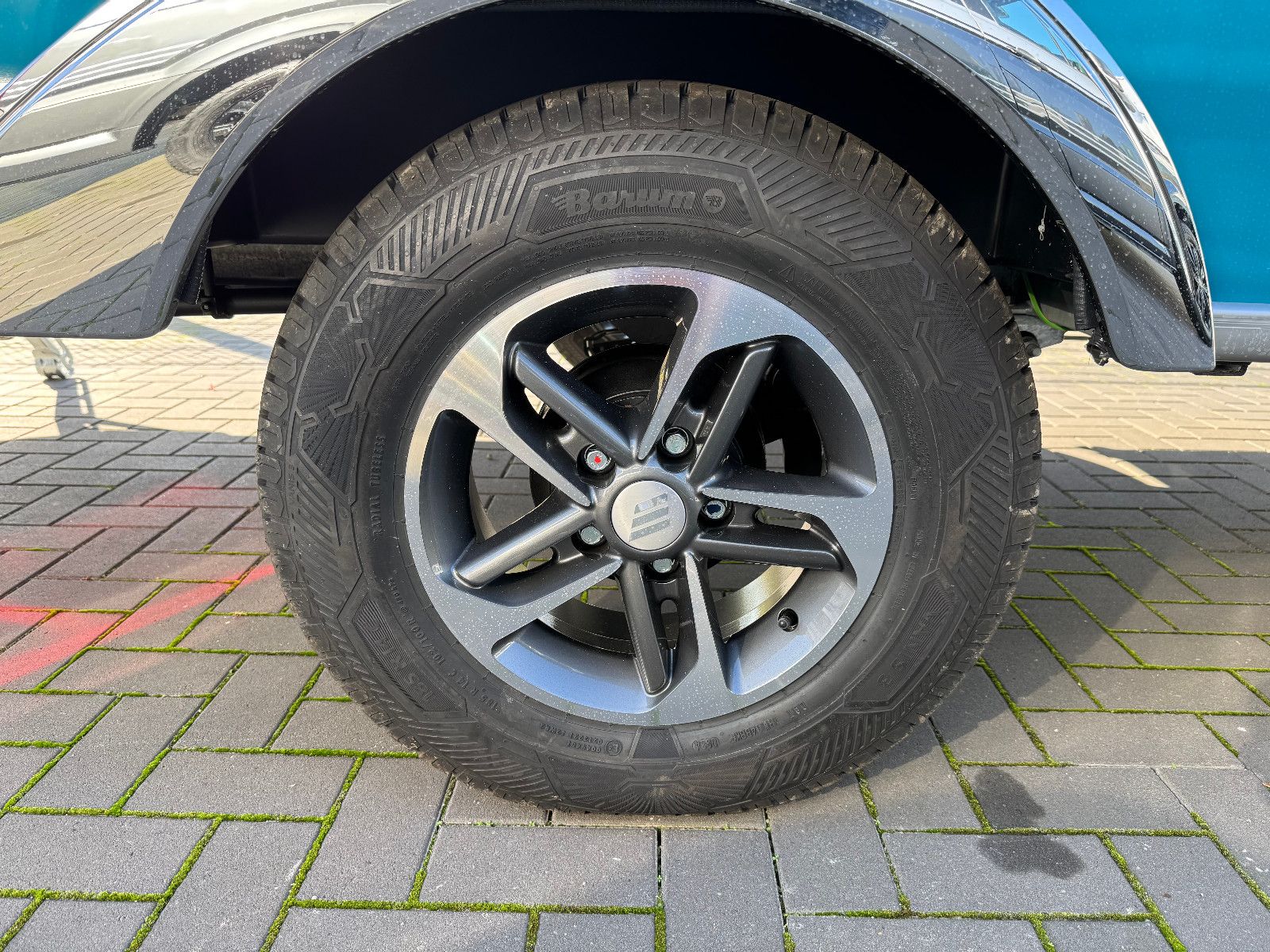 Fahrzeugabbildung HYMER / ERIBA / HYMERCAR Touring 542 - Harbour Blue