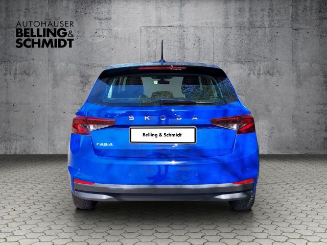 Fabia 1.0 MPI Essence ParkPilot