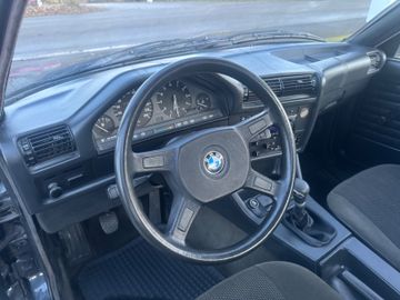 BMW 318 - 9