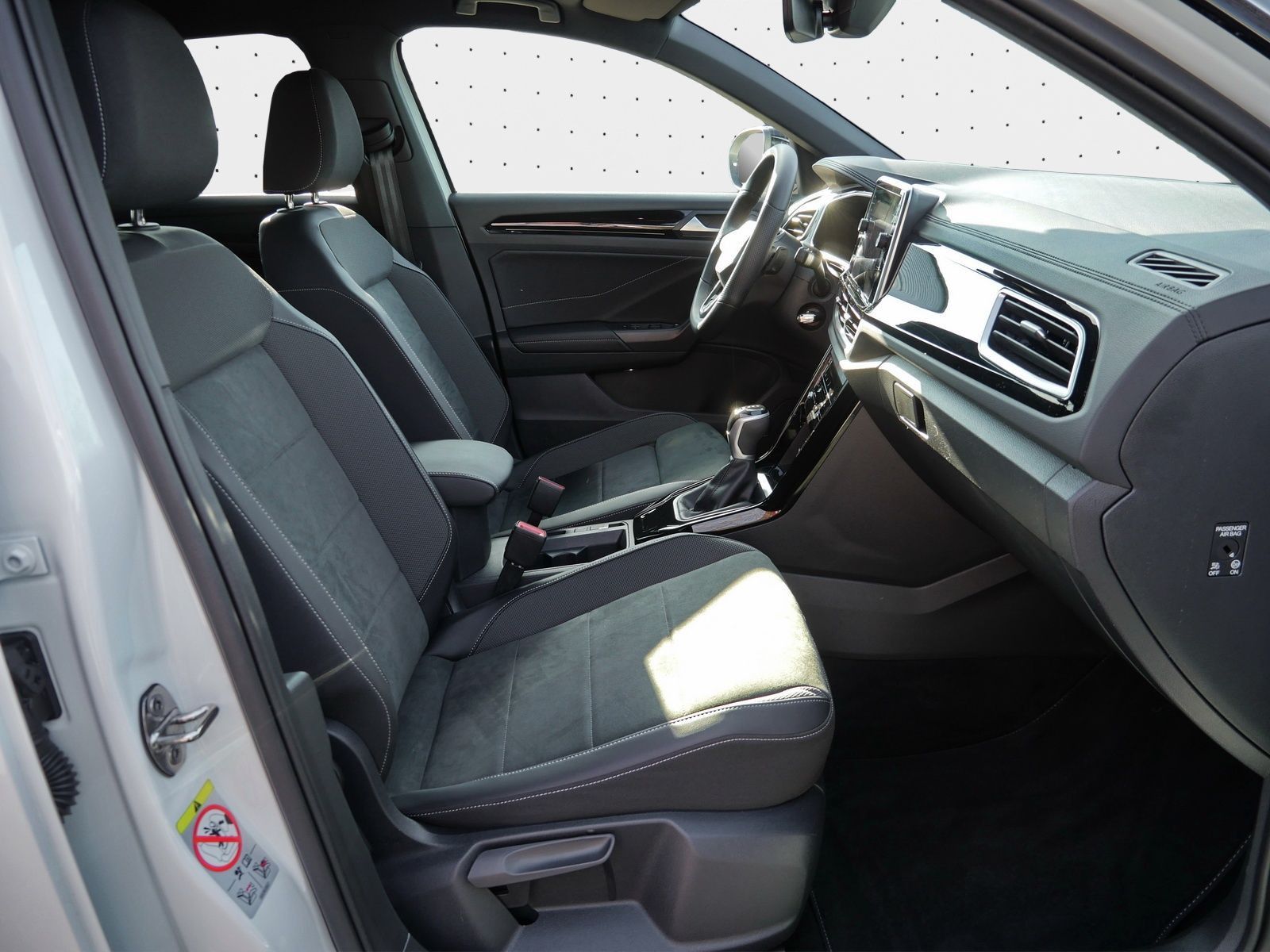 Volkswagen T-Roc - Bild 4